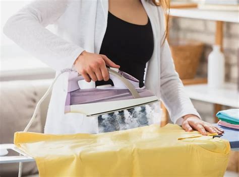 how to press silk fabric.